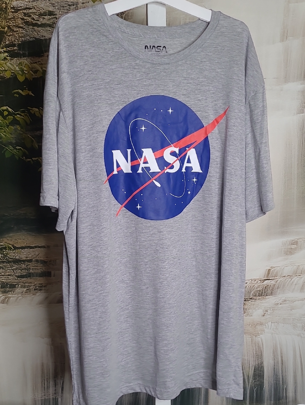 New! Hybrid Apparel Mens XLT Grey short sleeve NASA Print TShirt